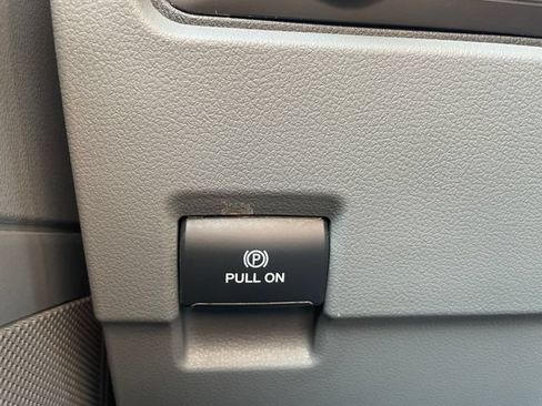Used 2026 Ford F350 XLT w/ 360-Degree Camera Package AWD/4WD image 25