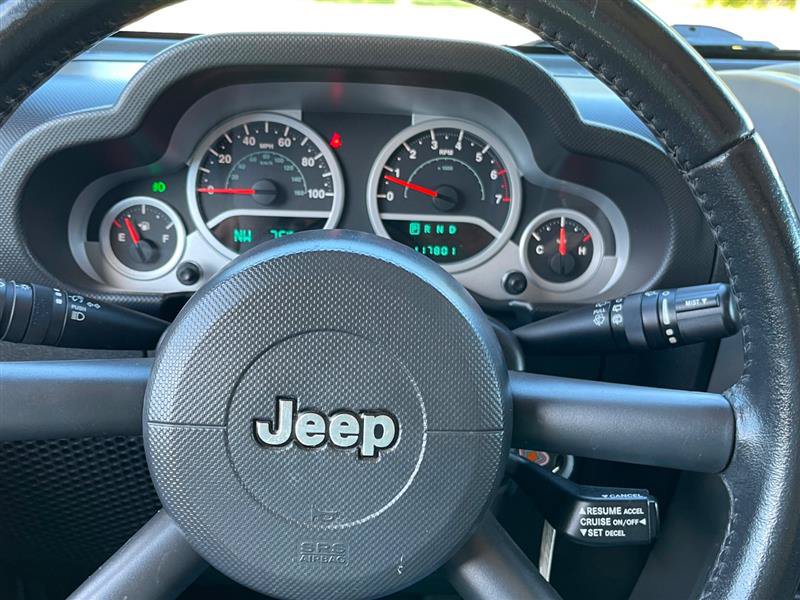 Used 2007 Jeep Wrangler Sahara w/ Dual Top Group AWD/4WD image 15