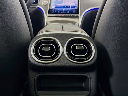 Certified 2026 Mercedes-Benz GLC 43 AMG 4MATIC image 28