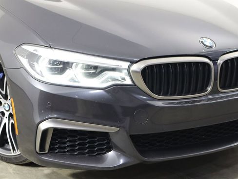 Used 2019 BMW M550i xDrive image 41