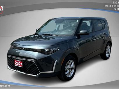 Used 2024 Kia Soul LX w/ Option Group 015