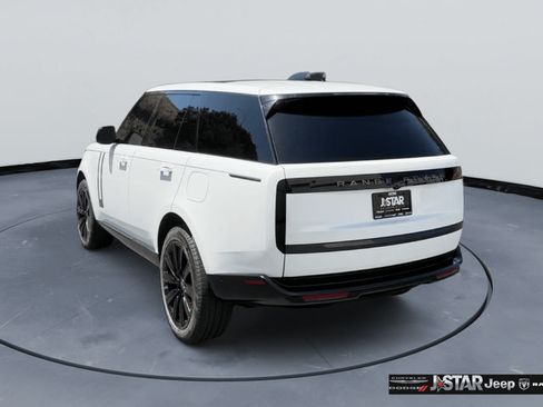 Used 2025 Land Rover Range Rover SE AWD/4WD image 7
