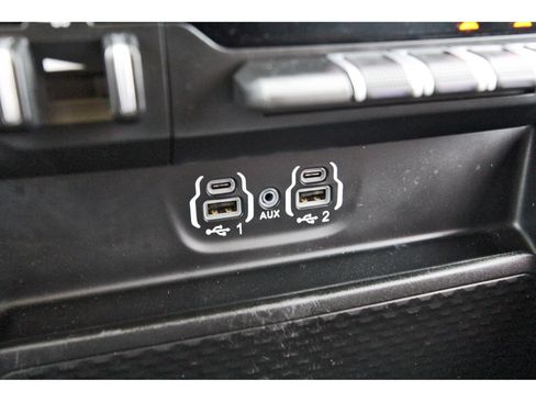 Used 2023 RAM 1500 Laramie AWD/4WD image 29