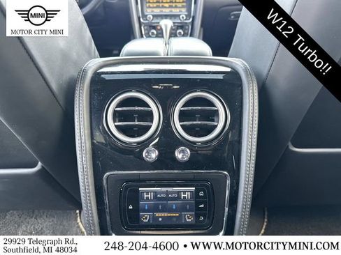 Used 2015 Bentley Flying Spur W12 image 18
