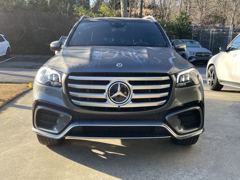 Certified 2025 Mercedes-Benz GLS 450 4MATIC image 3