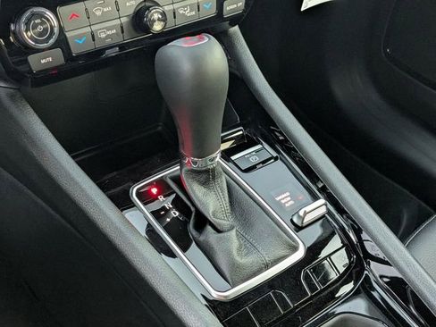 New 2026 Jeep Compass Limited image 18