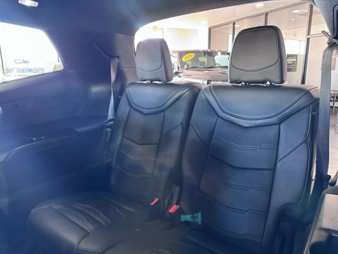 Used 2023 Cadillac XT6 Sport image 20