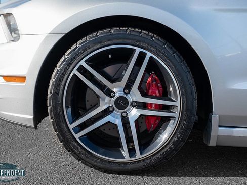 Used 2014 Ford Mustang Coupe image 7