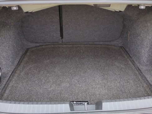 Used 2023 Volkswagen Jetta SE image 28