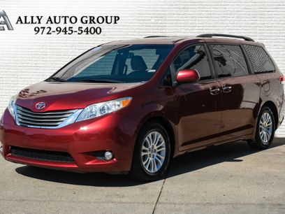 Used 2011 Toyota Sienna XLE w/ Premium Pkg