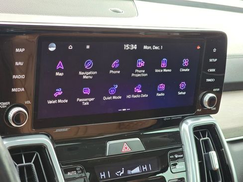 Used 2023 Kia Sorento SX Prestige image 40