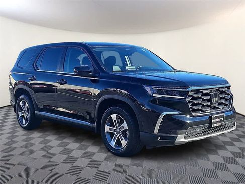 Used 2023 Honda Pilot EX-L image 3