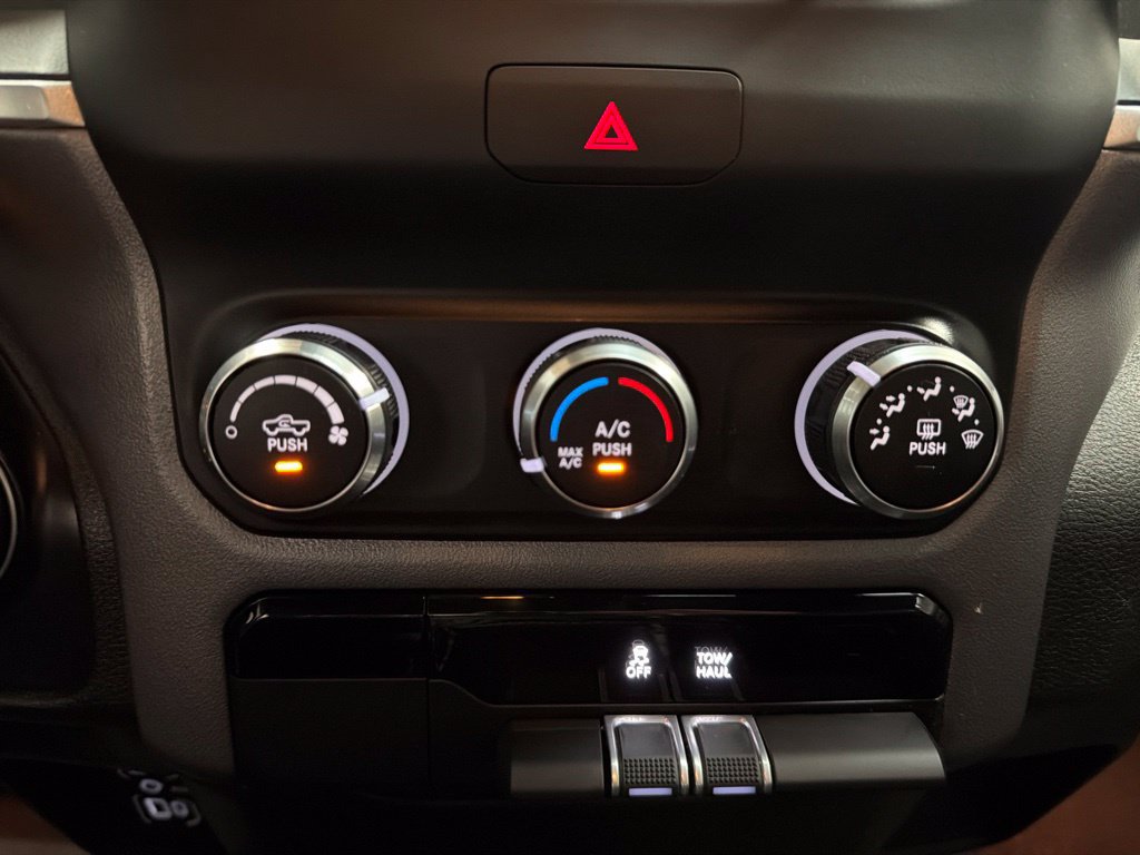 Used 2022 RAM 1500 Big Horn AWD/4WD image 19