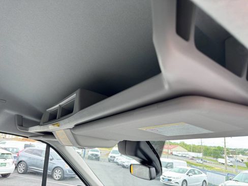 Used 2018 Ford Transit 350 148 Medium Roof RWD image 32