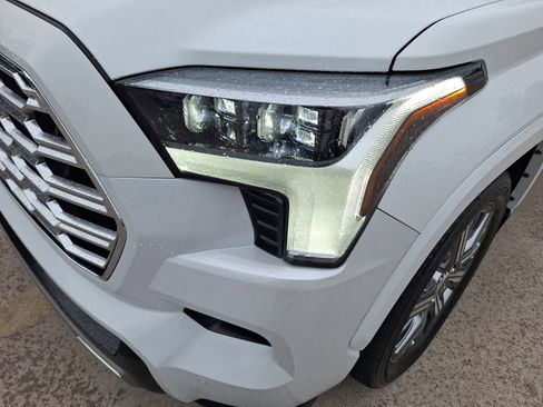 Used 2023 Toyota Sequoia Capstone AWD/4WD image 10