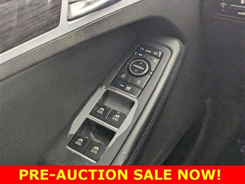 Used 2015 Hyundai Genesis 3.8 w/ Option Group 02 image 16