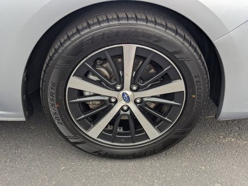 Used 2019 Subaru Impreza 2.0i Premium image 9