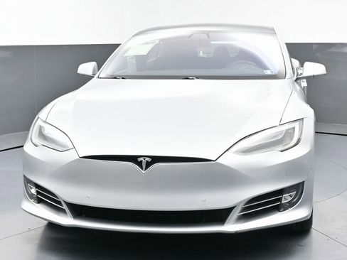 Used 2017 Tesla Model S 75 image 4