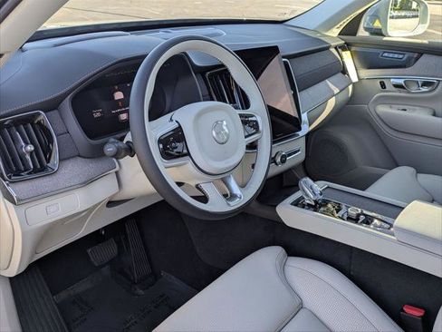 New 2026 Volvo XC90 B6 Ultra w/ Protection Package image 7