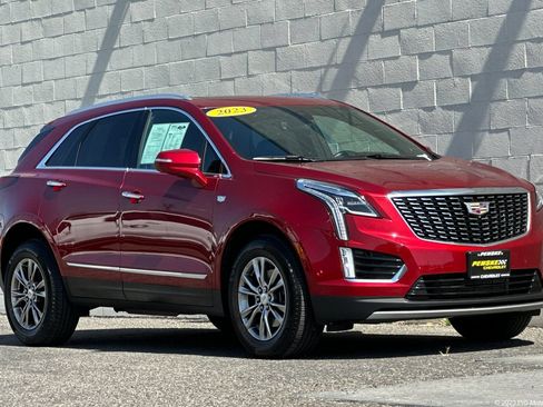 Used 2023 Cadillac XT5 Premium Luxury w/ Technology Package FWD image 1