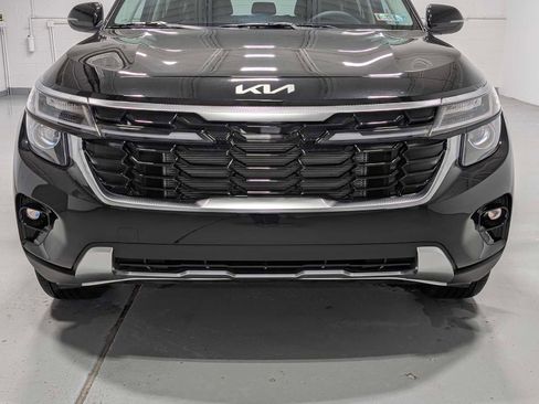 Certified 2024 Kia Seltos S image 2