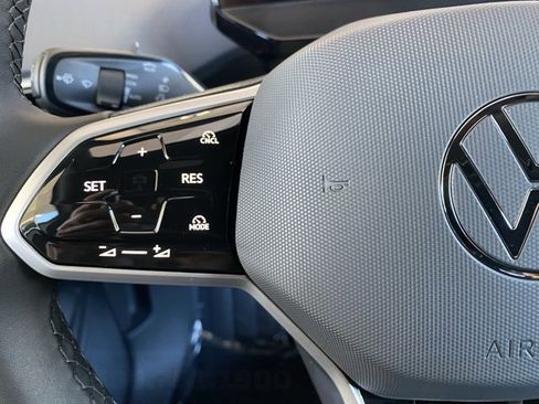 New 2026 Volkswagen ID.4 Pro AWD/4WD image 6