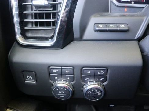 Used 2022 GMC Sierra 1500 Denali w/ Denali Reserve Package image 20