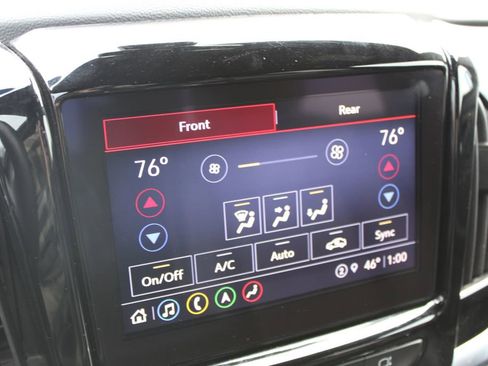 Used 2023 Chevrolet Traverse Premier AWD/4WD image 52