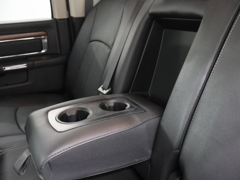 Used 2018 RAM 1500 Laramie w/ Convenience Group AWD/4WD image 38