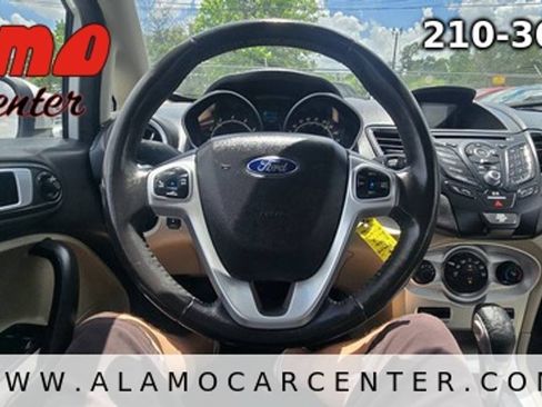 Used 2016 Ford Fiesta SE FWD image 31
