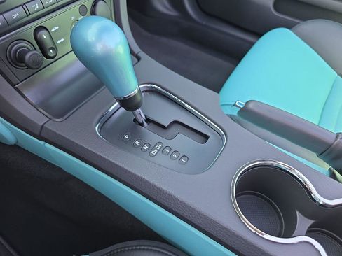 Used 2002 Ford Thunderbird PREMIUM HARDTOP CONVERTIBLE image 10