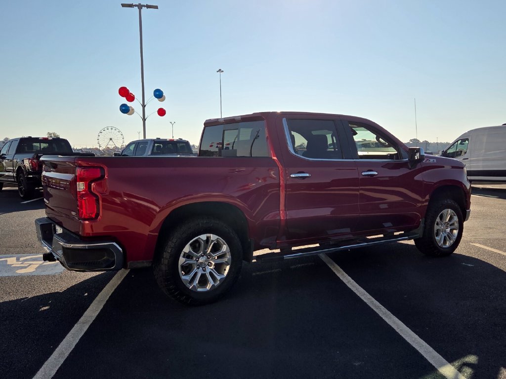 Used 2023 Chevrolet Silverado 1500 LTZ AWD/4WD image 11