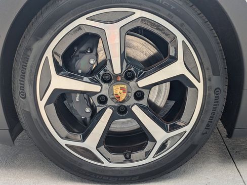 New 2025 Porsche Taycan 4 Cross Turismo image 30