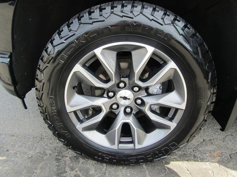 Used 2019 Chevrolet Silverado 1500 RST w/ All-Star Edition AWD/4WD image 47