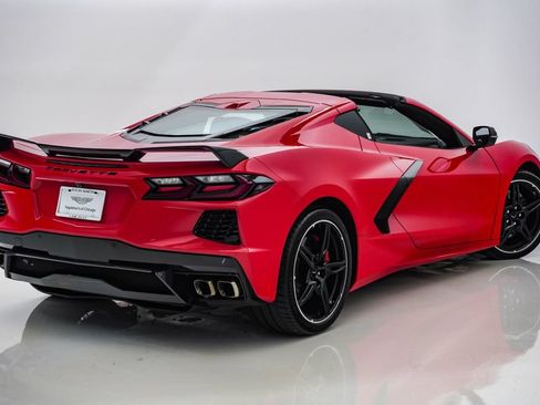 Used 2021 Chevrolet Corvette Stingray Preferred Cpe w/ Z51 Performance Package RWD image 13