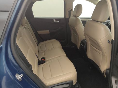 Used 2020 Ford Escape SE FWD image 19