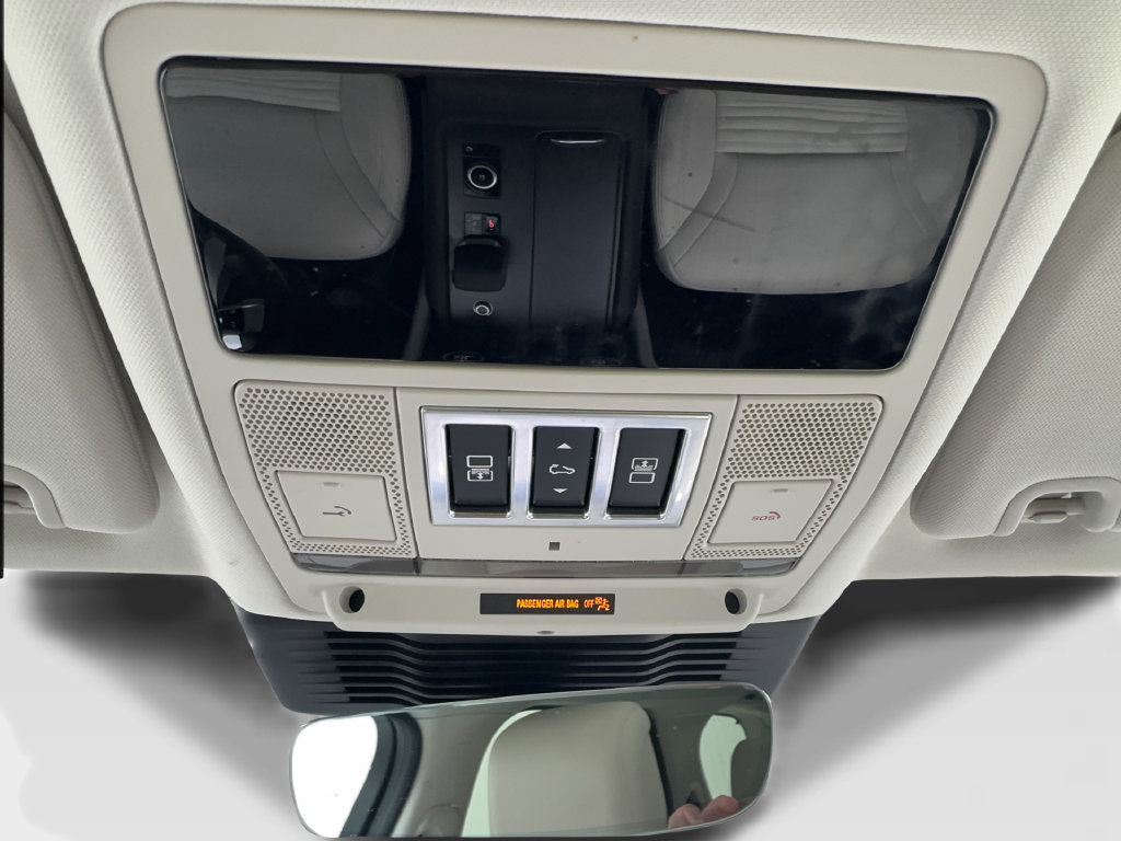 Used 2025 Land Rover Discovery S AWD/4WD image 33