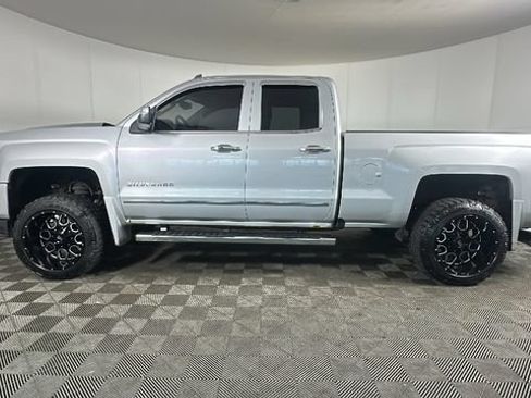 Used 2016 Chevrolet Silverado 1500 LTZ Z71 AWD/4WD image 5