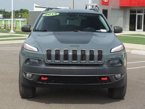 Used 2015 Jeep Cherokee Trailhawk w/ Comfort/Convenience Group AWD/4WD image 17