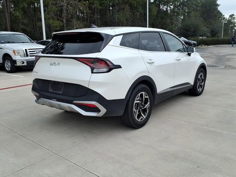 Used 2024 Kia Sportage LX image 6