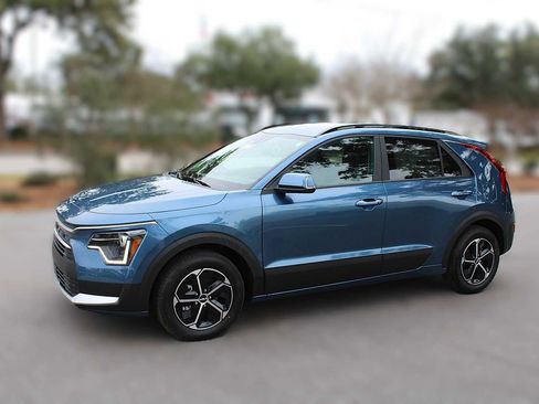 New 2025 Kia Niro EX image 14