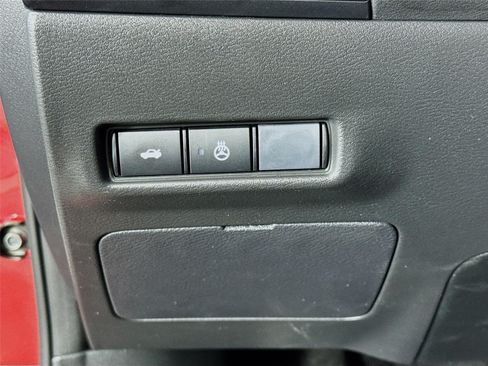 Certified 2026 Nissan Sentra SV w/ SV Convenience Package FWD image 10