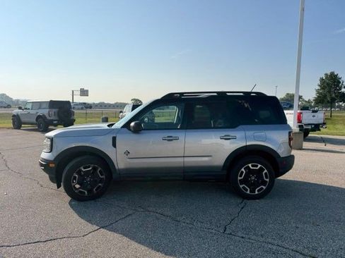 Used 2022 Ford Bronco Sport Outer Banks w/ Tech Package AWD/4WD image 9