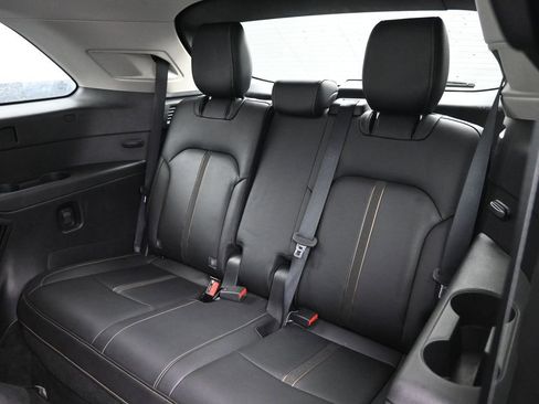 Used 2024 MAZDA CX-90 3.3 Turbo w/ Select Package image 31