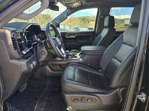 Used 2023 GMC Sierra 1500 SLT w/ SLT Convenience Package image 4