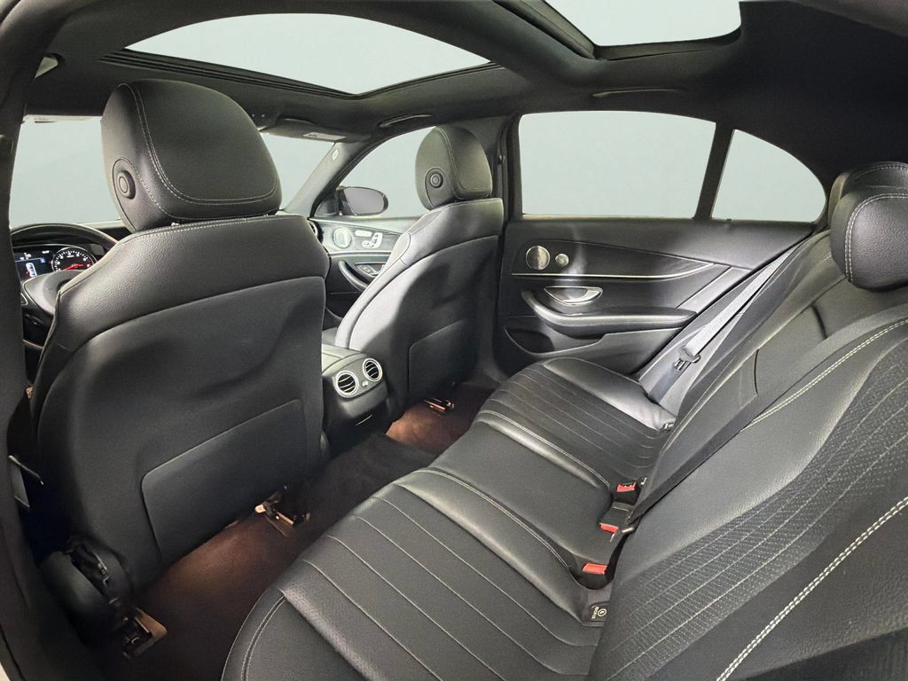 Used 2018 Mercedes-Benz E 300 image 27