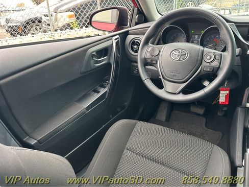 Used 2017 Toyota Corolla iM image 18