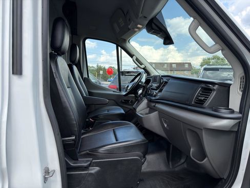 Used 2023 Ford Transit 250 Medium Roof RWD image 10