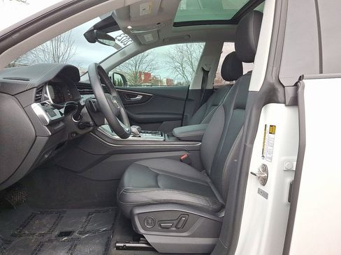 Certified 2023 Audi Q8 Premium Plus w/ Premium Plus Package image 14