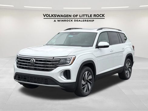 New 2026 Volkswagen Atlas SE FWD image 1